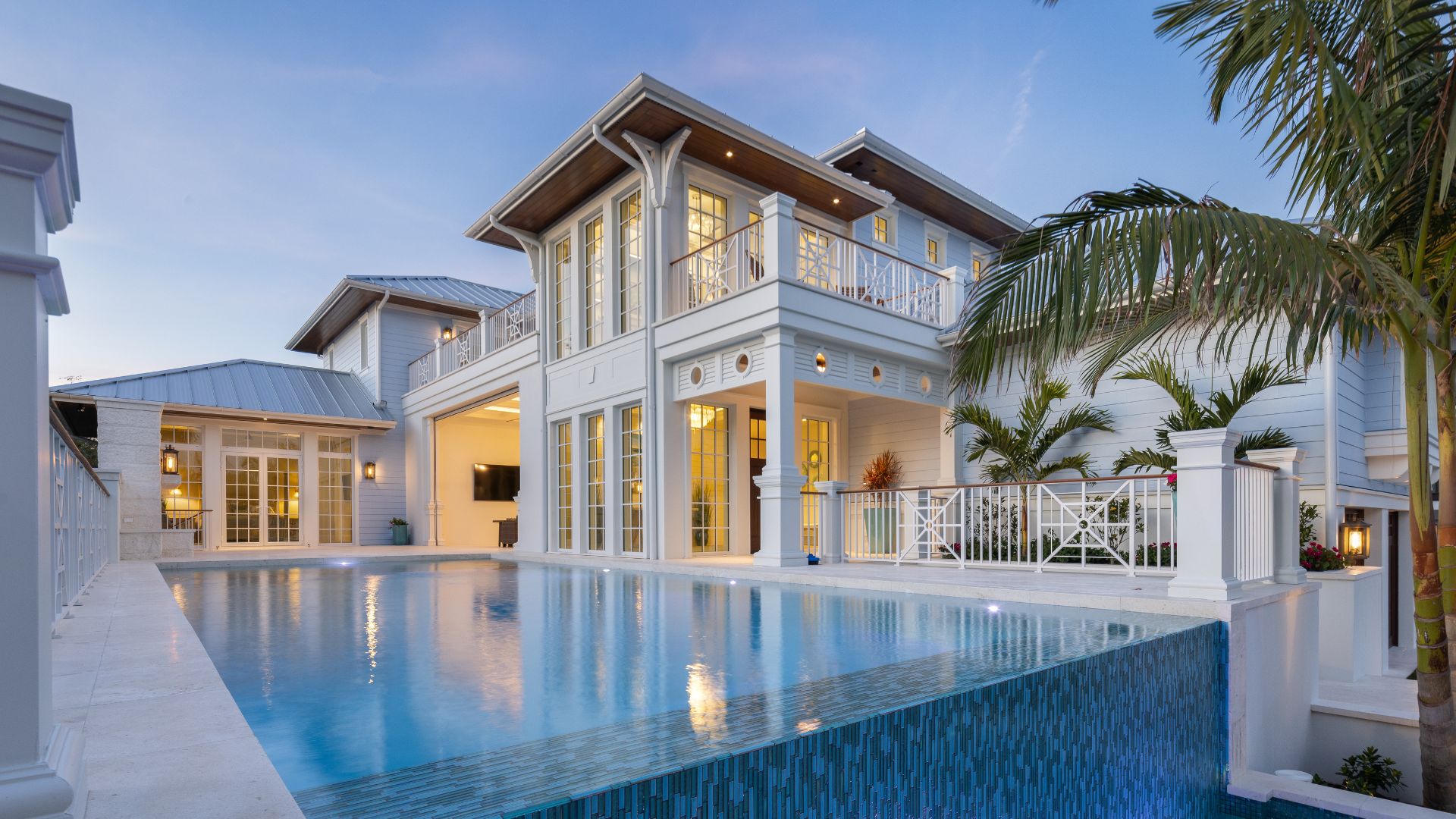 Luxury waterfront home in Sarasota designed by CMSA Architects, resilient Gulf Coast residential architecture