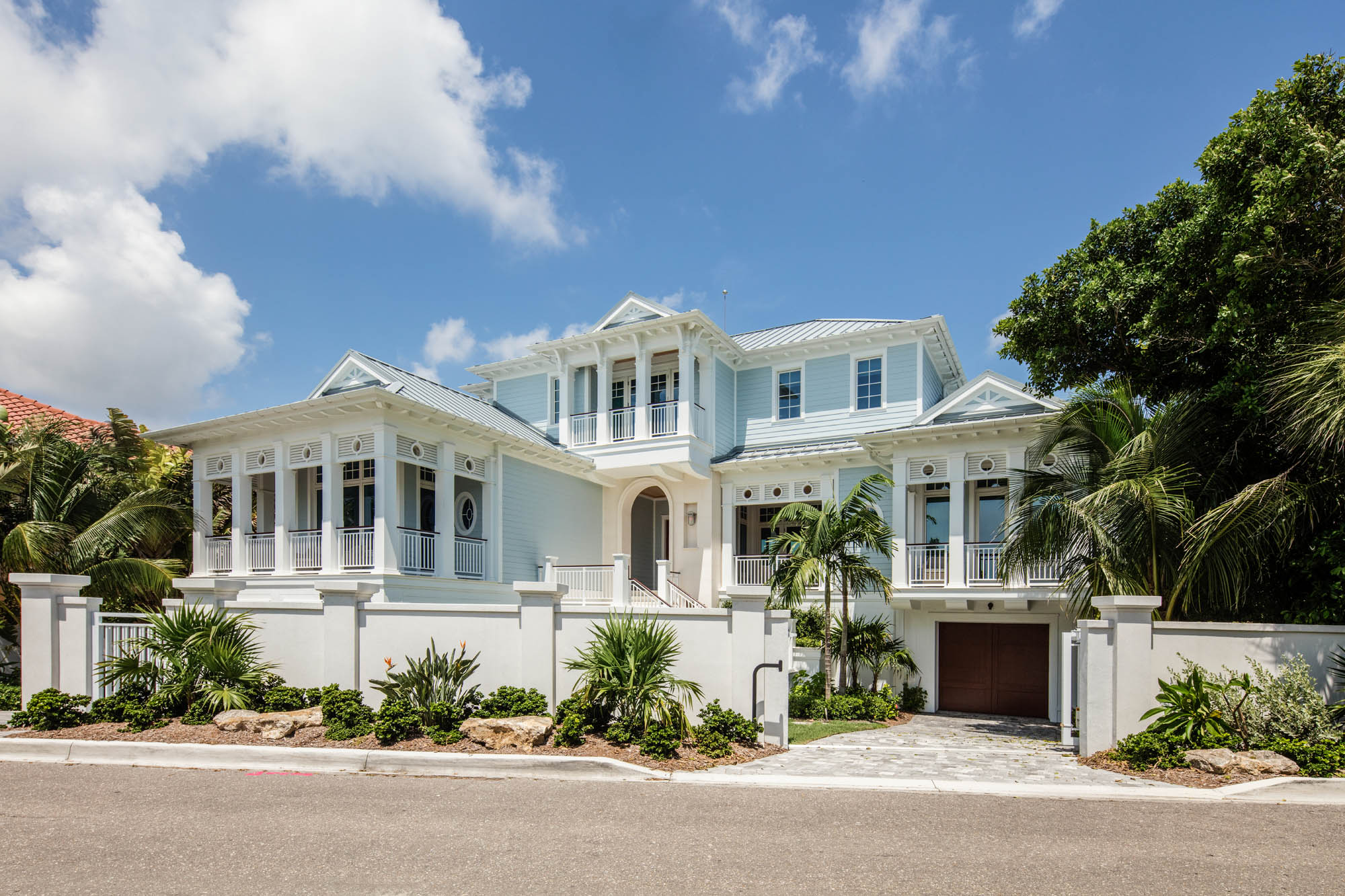 Casey Key custom home spanning from the Gulf of Mexico to Sarasota Bay