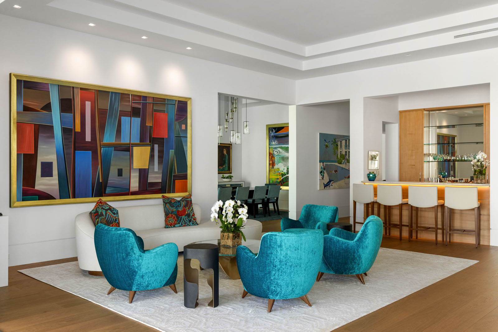 036_Norsota_Trinity_CMSA_RyanGammaPhotography_1 Open living space with modern furnishings and art-forward interior composition